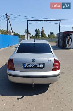 Лифтбек Skoda Superb 2006 в 