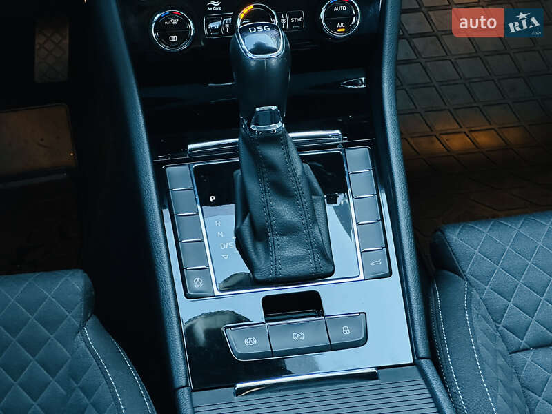 Лифтбек Skoda Superb 2018 в Харькове