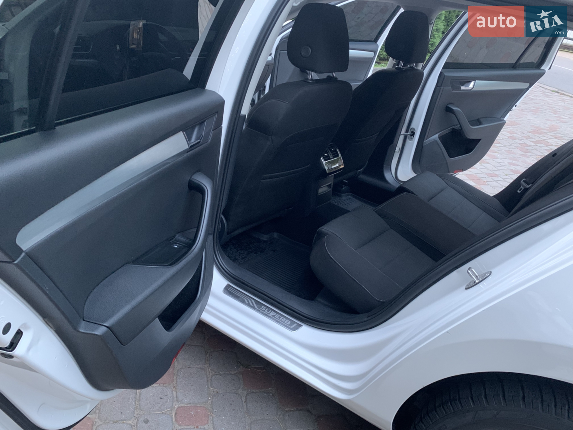 2017 Skoda Superb - мініатюра 32