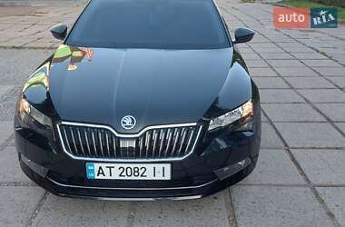 Лифтбек Skoda Superb 2017 в 