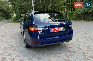 Универсал Skoda Superb 2018 в 
