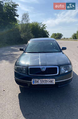 Ліфтбек Skoda Superb 2004 в Рівному