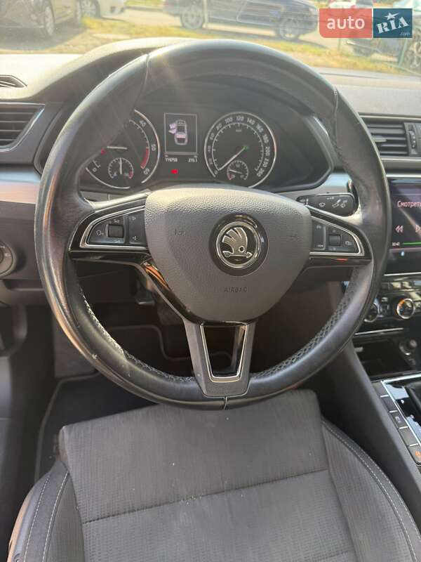 Лифтбек Skoda Superb 2019 в Киеве