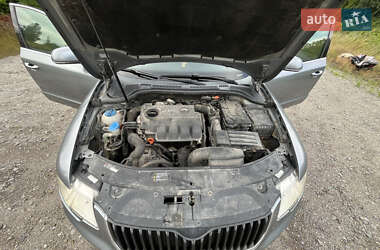 Лифтбек Skoda Superb 2009 в 