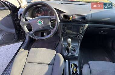 Ліфтбек Skoda Superb 2005 в 