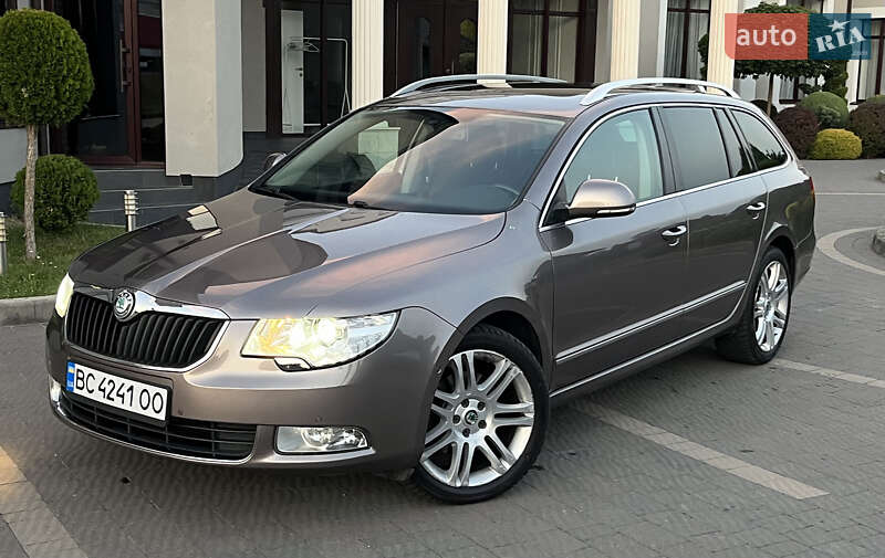 Универсал Skoda Superb 2010 в Стрые