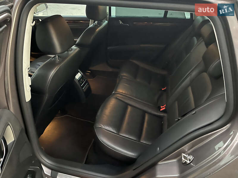 Универсал Skoda Superb 2010 в Стрые