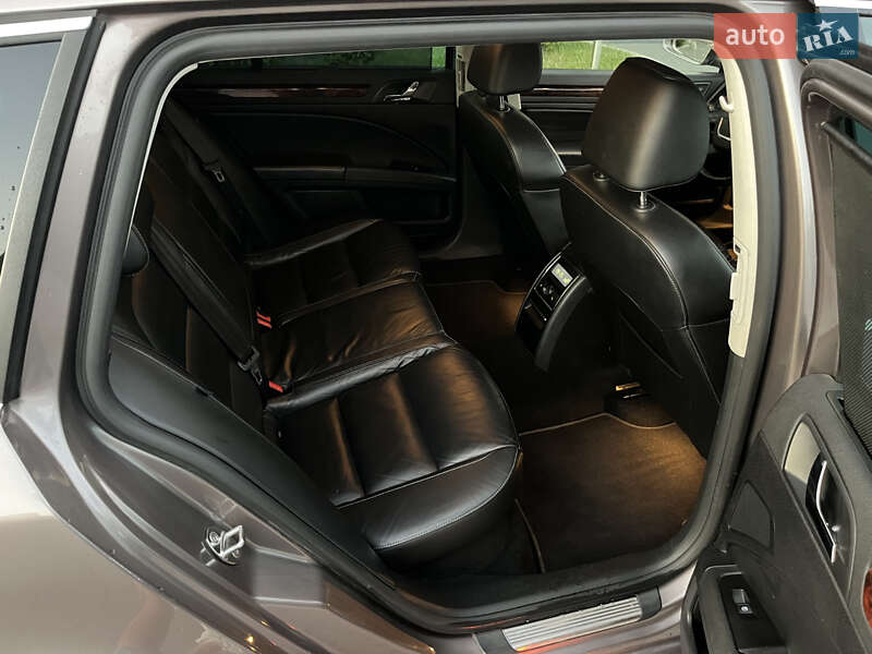 Универсал Skoda Superb 2010 в Стрые