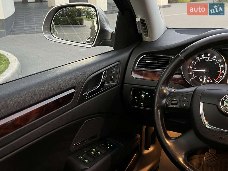 Универсал Skoda Superb 2010 в Стрые