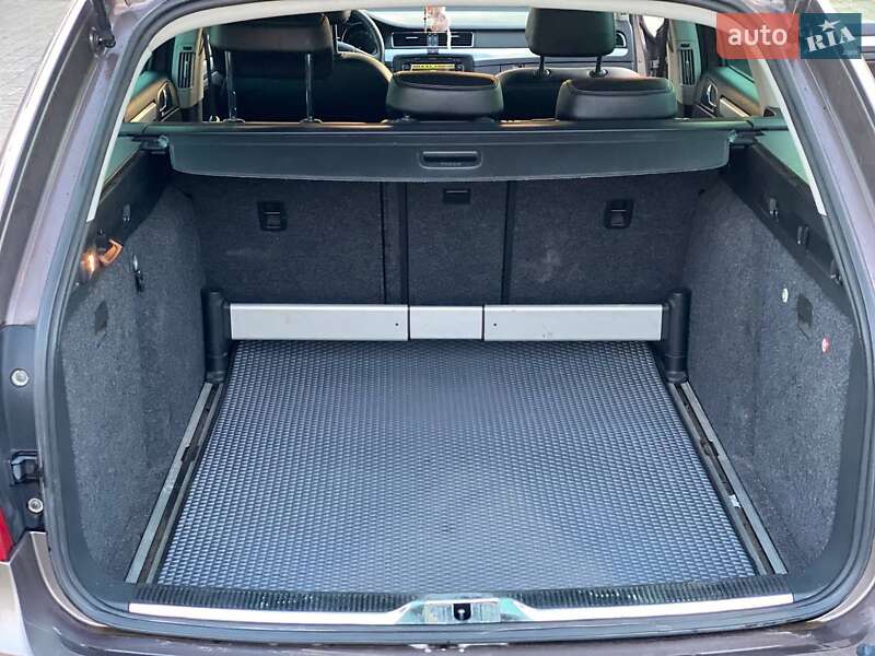 Універсал Skoda Superb 2010 в Ужгороді