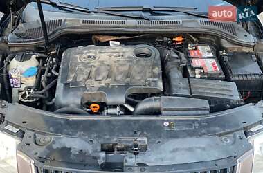 Універсал Skoda Superb 2010 в Ужгороді