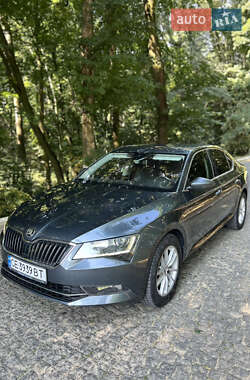 Лифтбек Skoda Superb 2016 в Черновцах