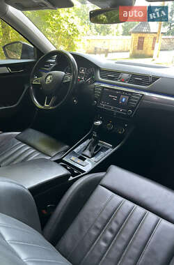 Лифтбек Skoda Superb 2016 в 