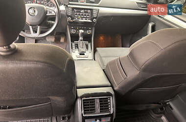 Лифтбек Skoda Superb 2016 в 