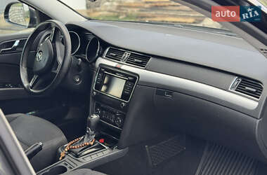 Лифтбек Skoda Superb 2014 в 
