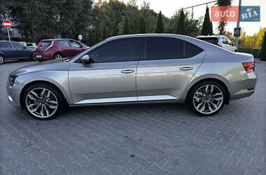 Лифтбек Skoda Superb 2018 в 