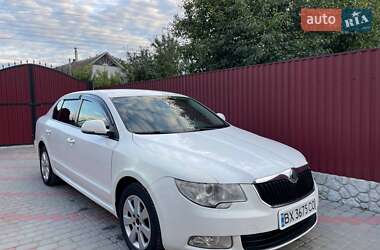 Лифтбек Skoda Superb 2010 в Полонном