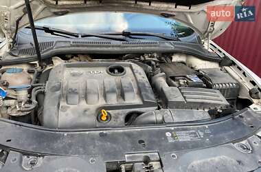 Лифтбек Skoda Superb 2010 в 