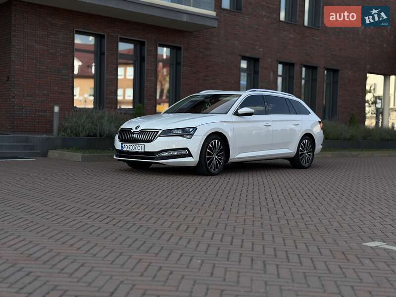 Универсал Skoda Superb 2020 в Мукачево