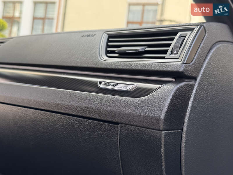 Универсал Skoda Superb 2020 в Дрогобыче