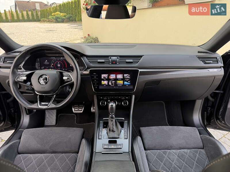 Универсал Skoda Superb 2020 в Дрогобыче