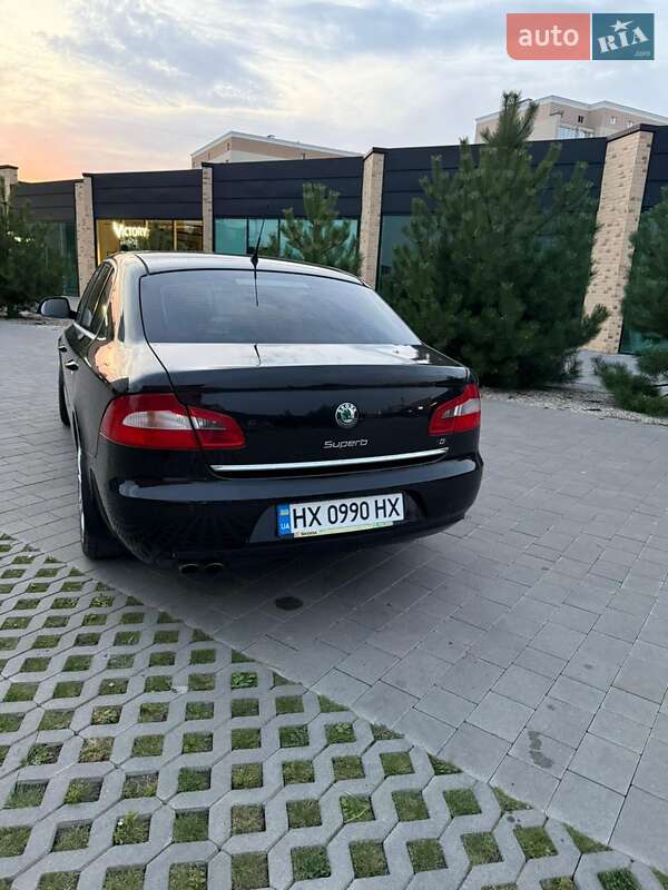 Лифтбек Skoda Superb 2008 в Хмельницком