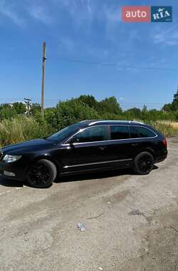 Универсал Skoda Superb 2012 в 