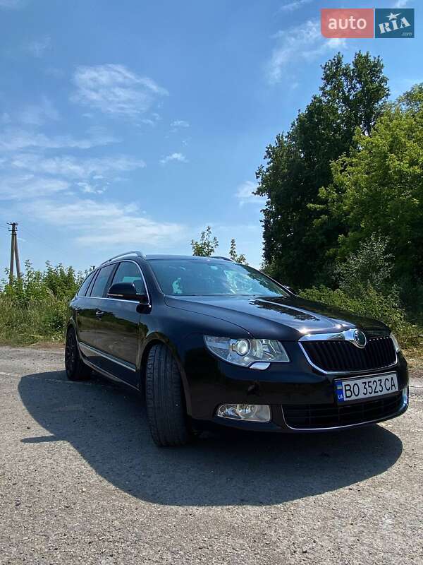 Универсал Skoda Superb 2012 в Тернополе