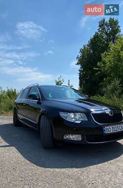 Универсал Skoda Superb 2012 в 
