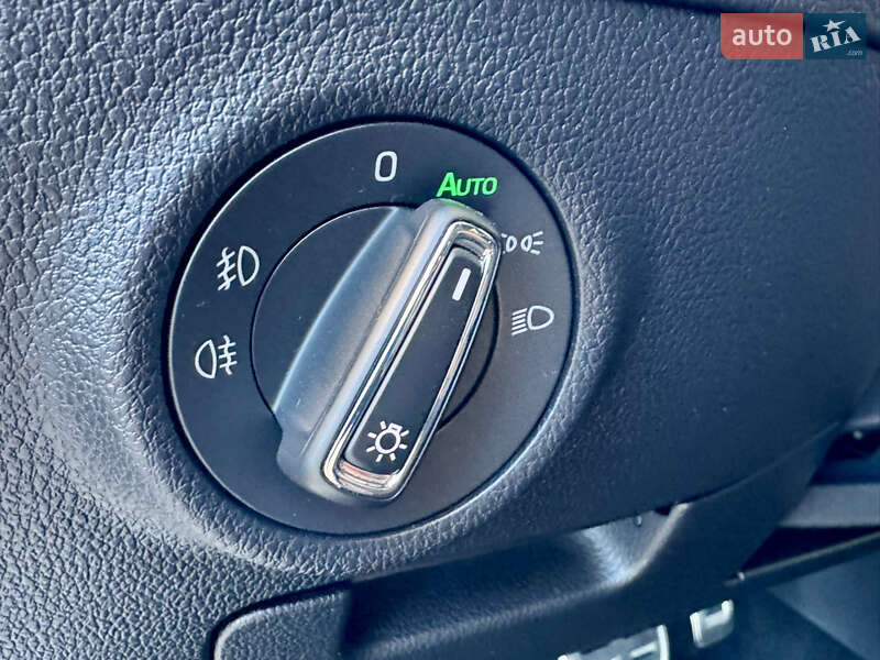 Універсал Skoda Superb 2020 в Хмельницькому