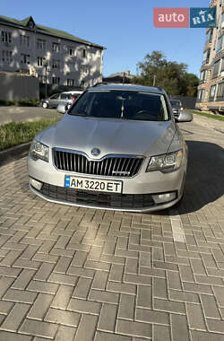 Универсал Skoda Superb 2014 в Житомире
