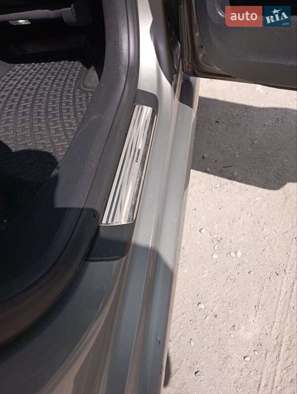 Универсал Skoda Superb 2013 в Александрие