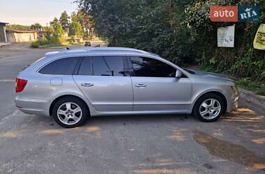 Универсал Skoda Superb 2010 в Львове
