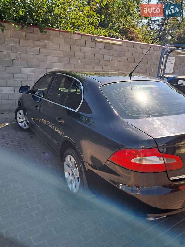 Лифтбек Skoda Superb 2008 в 