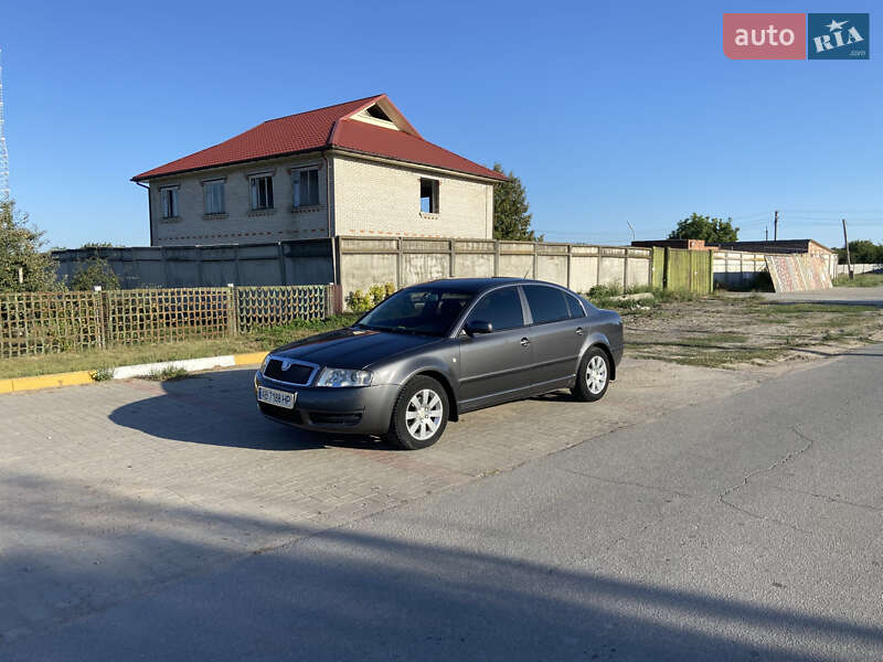 Skoda Superb 2004