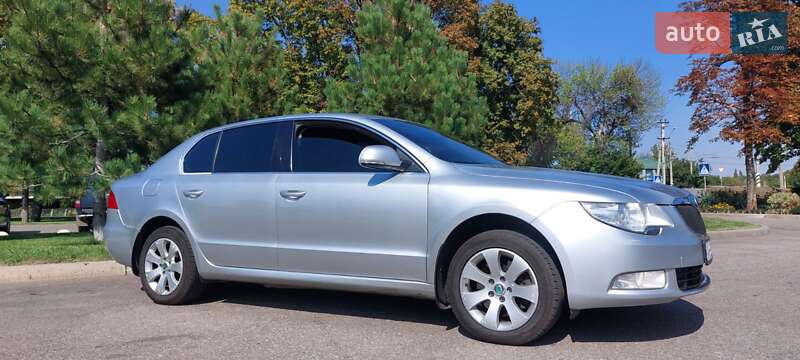 Лифтбек Skoda Superb 2012 в Краматорске