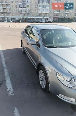 Лифтбек Skoda Superb 2010 в 