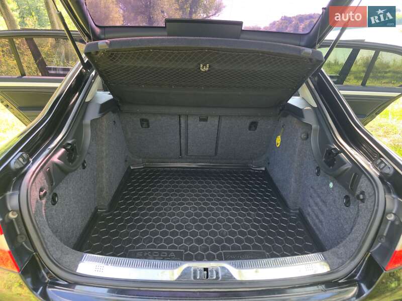 Лифтбек Skoda Superb 2011 в Черновцах