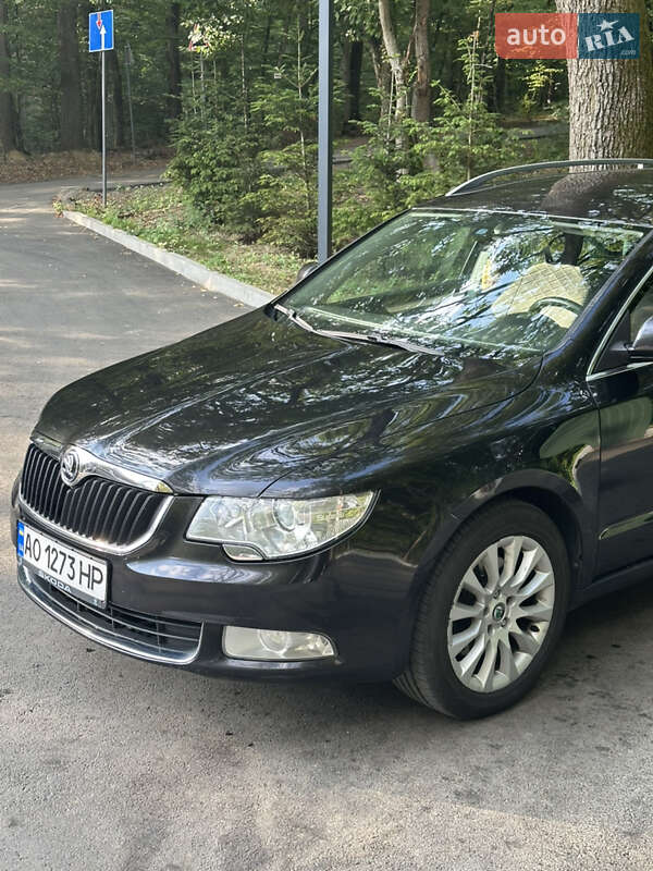 Універсал Skoda Superb 2012 в Ужгороді фото 10 Універсал Skoda Superb 2012 в Ужгороді