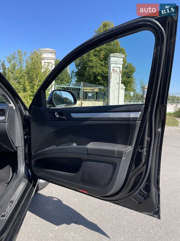 Универсал Skoda Superb 2014 в Красилове