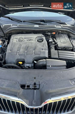 Универсал Skoda Superb 2015 в 