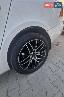 Лифтбек Skoda Superb 2012 в 