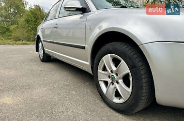 Лифтбек Skoda Superb 2007 в 