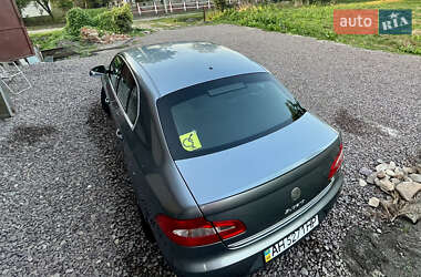 Лифтбек Skoda Superb 2012 в 