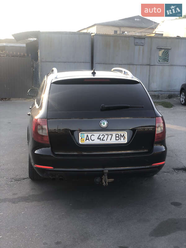 Универсал Skoda Superb 2011 в Владимире