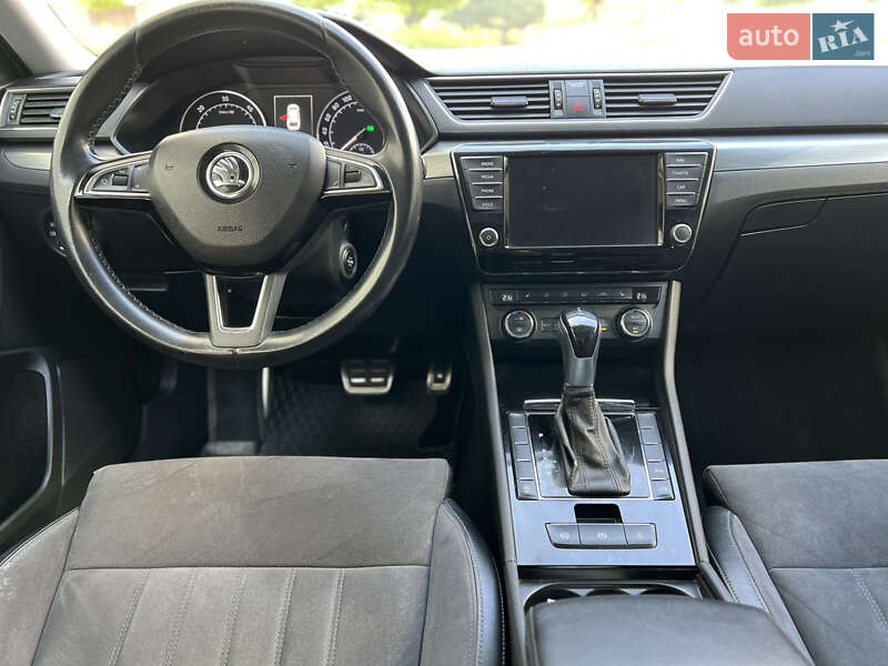 Универсал Skoda Superb 2018 в Ивано-Франковске