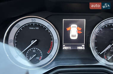 Универсал Skoda Superb 2016 в 