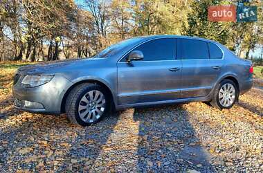 Лифтбек Skoda Superb 2009 в 
