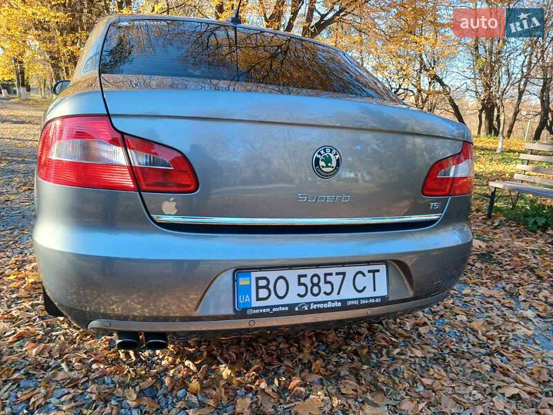 Лифтбек Skoda Superb 2009 в Тернополе