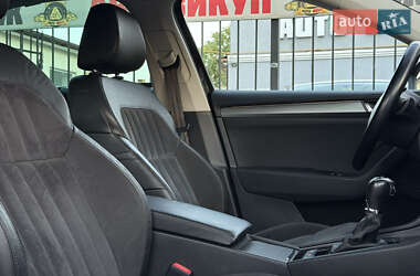 Лифтбек Skoda Superb 2015 в 